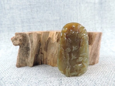 Antiguo colgante chino natural de jade hetiano escultura manual paisaje estatua jade Foto 1 de 4