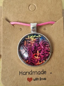 Neuer Glaskuppel Anhänger, Lederkette  - Bild 1 von 1