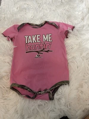 MOSSY OAK Baby Girls 1pc Bodysuit 18 Month Pink Camouflage Trim “Take Me Huntin” - Image 1 of 4