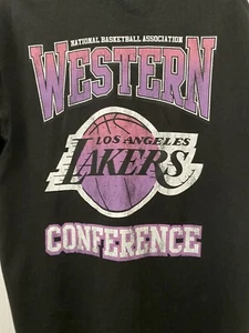 LA Lakers Conferencia Oeste NBA Baloncesto 2XL Doble Cara Camiseta - Imagen 1 de 6
