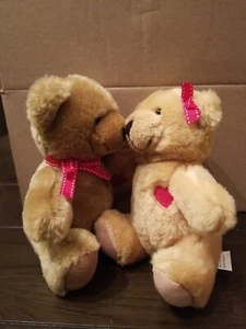 Hallmark First Kiss Bears 7" sin luz - Imagen 1 de 6