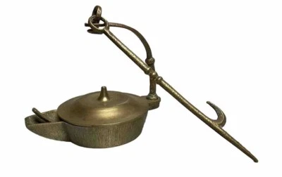 Ancienne Lampe à Huile en Laiton ou ‘Calen’ provençal - Photo 1/4