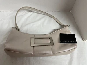 NUEVO Bolso de Hombro Apostrophe Imitación Cuero Beige Cartera Mediana con Hebilla Frontal - Imagen 1 de 5
