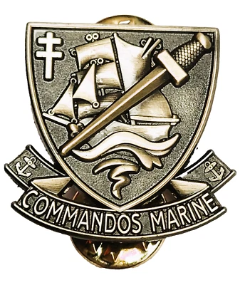 PIN'S REDUCTION INSIGNE DE BERET COMMANDOS MARINE NATIONALE CALOT VESTE NEUF - Photo 1/2