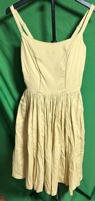 Pinup Couture Jenny 黄色秋千连衣裙 M 码全新全新带标签 — 第 1/4 张图片