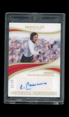 2018/19 Panini Immaculate Soccer Franz Beckenbauer /25 Auto Historical - Bild 1 von 2