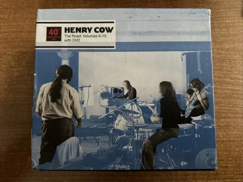HENRY COW The Road: Volumes 6-10 40th Anniversary Fred Frith 4 x CD + DVD Foto 1 de 1