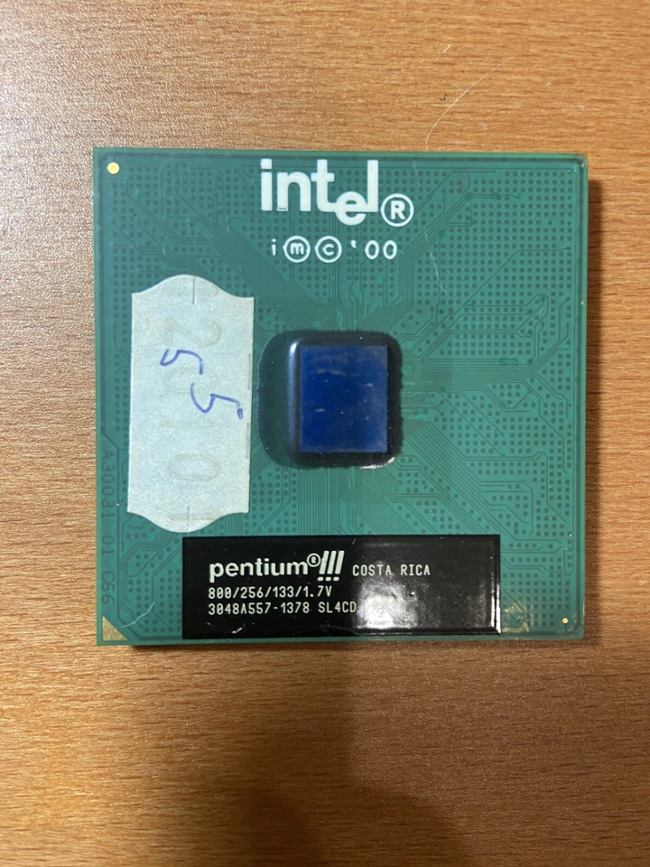 Processore CPU Intel Pentium 3 800 MHz - FUNZIONANTE - Immagine 1 di 1