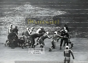 Chicago Bears at New York Giants - December 9th, 1934 (5 sizes) B/W - Picture 1 of 1