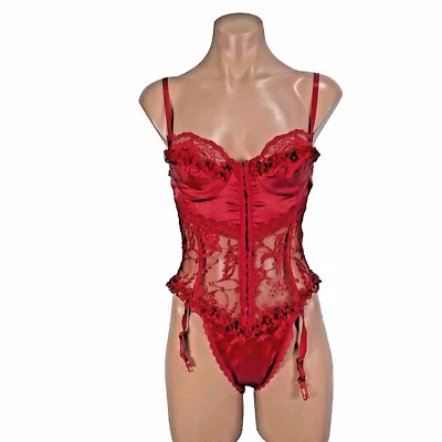 Lencería satinada de encaje vintage de los 80 Designs by Faris de una pieza roja de peluche talla S deshuesada Foto 1 de 4