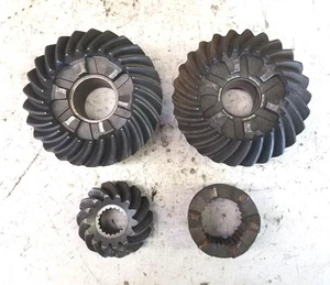 OMC Cobra Gear Set 910993, 910994, 911969 - Picture 1 of 19