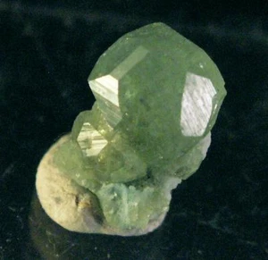 GRANATE DEMANTOIDE ANDRADITA espécimen mineral CANADÁ - Imagen 1 de 4