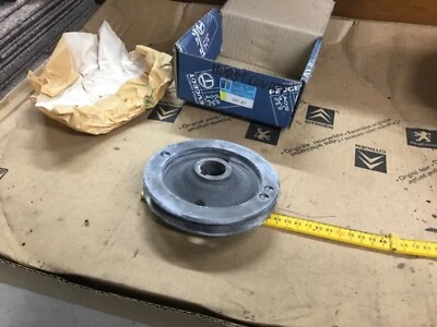 Genuine new PEUGEOT Talbot g1a e1a ENGINE  simca crankshaft pulley - Image 1 of 3