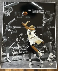 Campeón de la NBA 2016 firmado por Tony Parker - San Antonio Spurs - Foto / Póster - 16x20" - Imagen 1 de 5