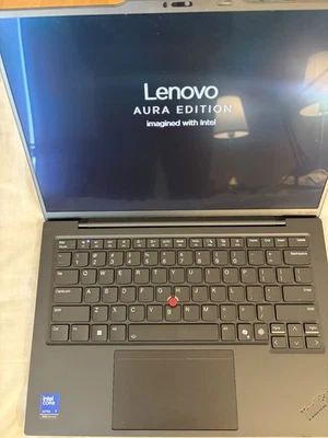Lenovo ThinkPad X1 Carbon Gen 13 Aura Edition 32gb 512 OLED Ultra 7 255U - Imagem 1 de 4