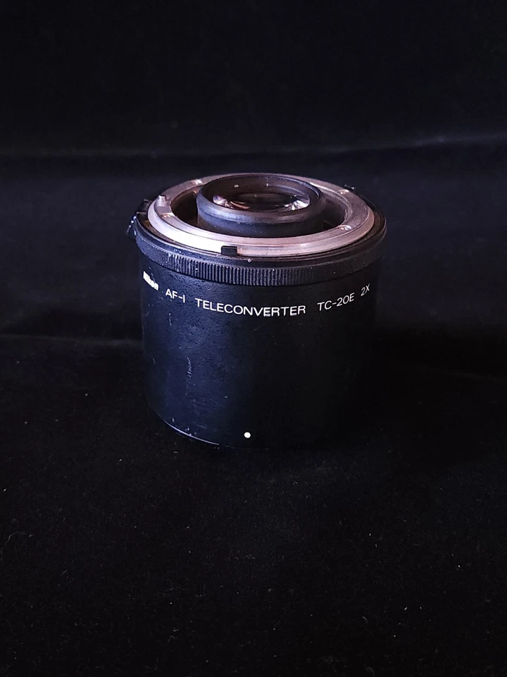 Nikon AF-i Teleconverter TC-20E 2x - Image 1 of 3