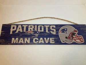 Offizielles NFL New England Patriots Man Cave Schild 24" Holz Wanddeko - Bild 1 von 3