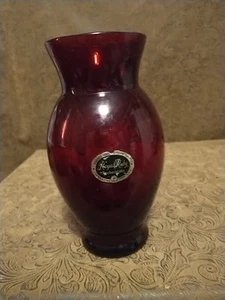 Vintage Royal Ruby Anchorglass Red Glass Flower Bud Vase 6.5" Inches Sticker - Picture 1 of 3