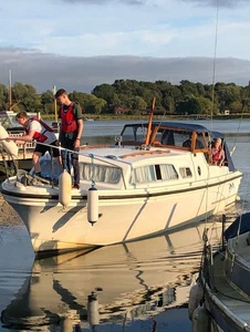 RLM Bahama 1971 32ft boat for sale - Picture 1 of 17