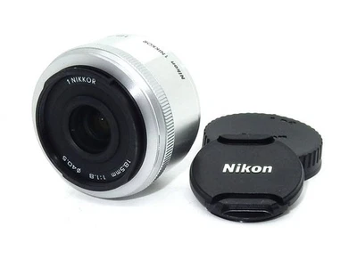 Nikon 1 NIKKOR 18,5 mm f/1,8 lente plateada para Nikon 1 montura usada de Japón - Imagen 1 de 4