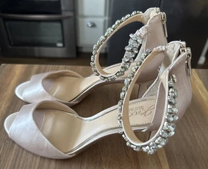 Badgley Mischka Satin Jeweled Ankle High Heels Size 8.5 - Picture 1 of 8