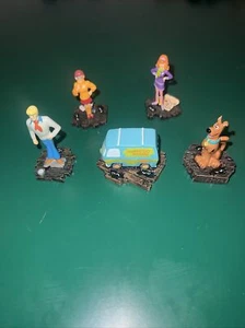 VTG Scooby-doo Mini Figures collectibles Velma,Fred,Daphne,Scooby Doo,misteryvan - Picture 1 of 8