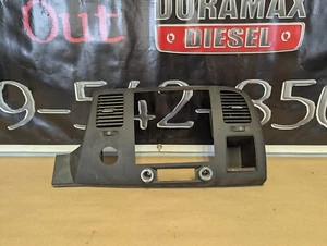 2008-2014 Chevy Silverado GMC Sierra 2500 3500 Center Radio Bezel 25783268 - Picture 1 of 4