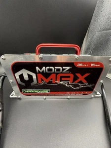 Cargador de batería MODZ Max 36 15 AMP EZGO TXT para carros de golf de 36 voltios - Imagen 1 de 6