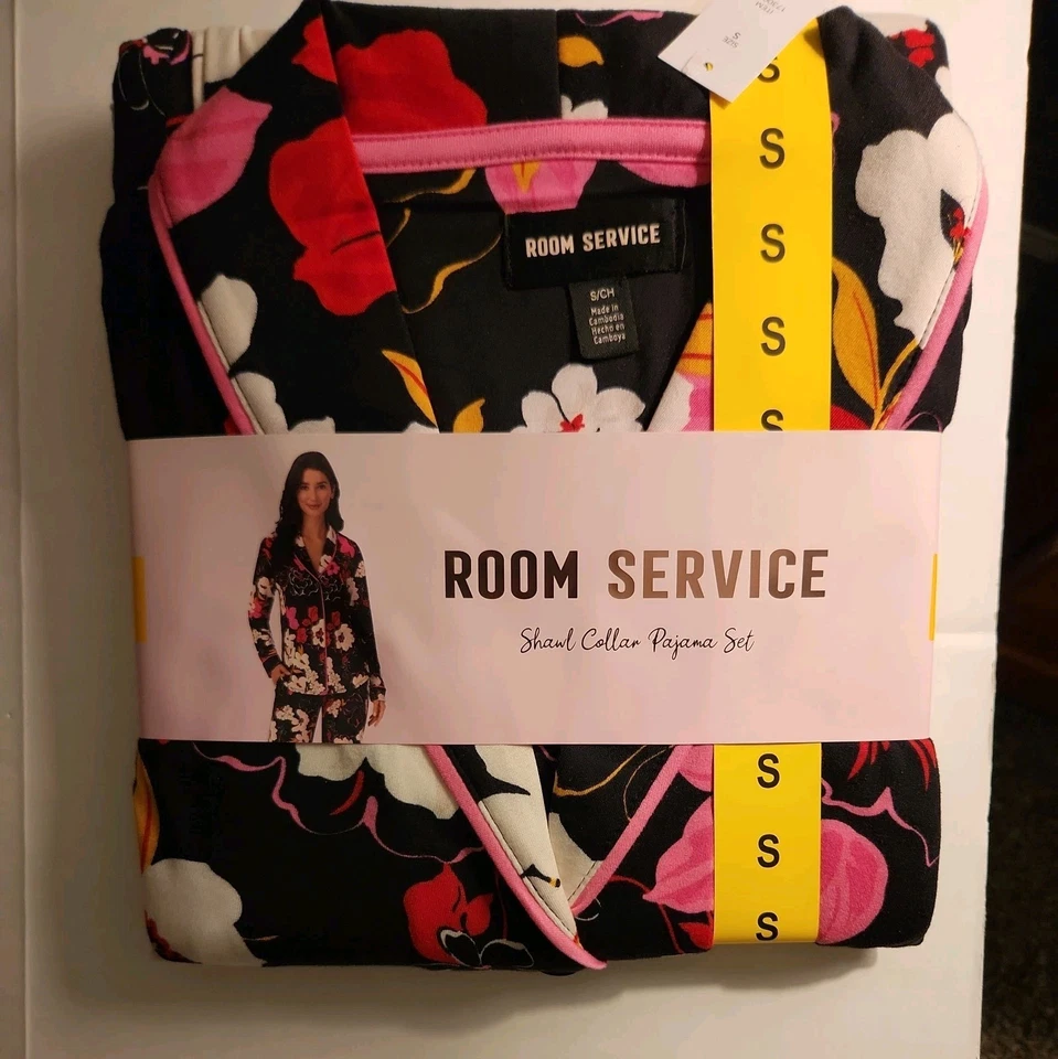 Conjunto de pijama de servicio de habitaciones cuello chutón mujer pequeño 2 piezas negro patrón floral nuevo con etiquetas Foto 1 de 4