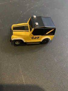 Tyco Curve Hugger HP2 Jeep CJ7 Slot Car Running Non-lighted Chassis - Picture 1 of 8