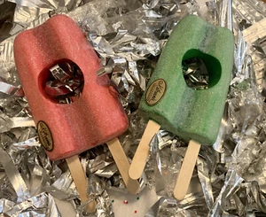 Colección de Katherine - 2 paletas heladas dulces rojas, verdes adorno de Navidad - retiradas - Imagen 1 de 10