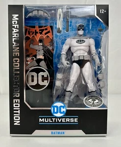BAT-MANGA McFarlane Platinum Edition DC Multiverse Collector Edition #16 Batman - Picture 1 of 14