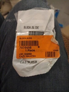 Genuine Canon 7039698 BLOCK,SLIDE - Picture 1 of 2