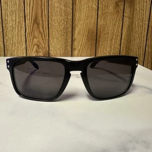 Gafas de sol Oakley OO9102 Holbrook polarizadas cuadradas para hombre - negras mate - Imagen 1 de 7