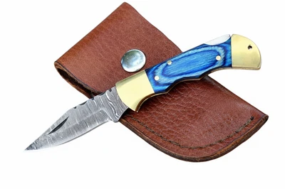 Navaja de bolsillo plegable de acero Damasco hecha a mano | Mango de madera azul con funda Foto 1 de 4