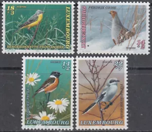 LUXEMBURGO Sc# B391-4 CPL MNH JUEGO DE 4 - VARIAS AVES EN PELIGRO DE EXTINCIÓN - Imagen 1 de 1
