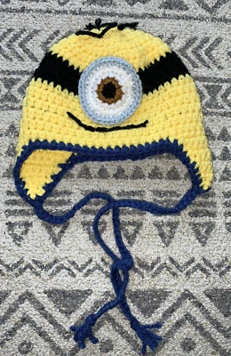 Sombrero y chaleco de invierno Despicable Me Minion amarillo tejido a mano ganchillo infantil Foto 1 de 4
