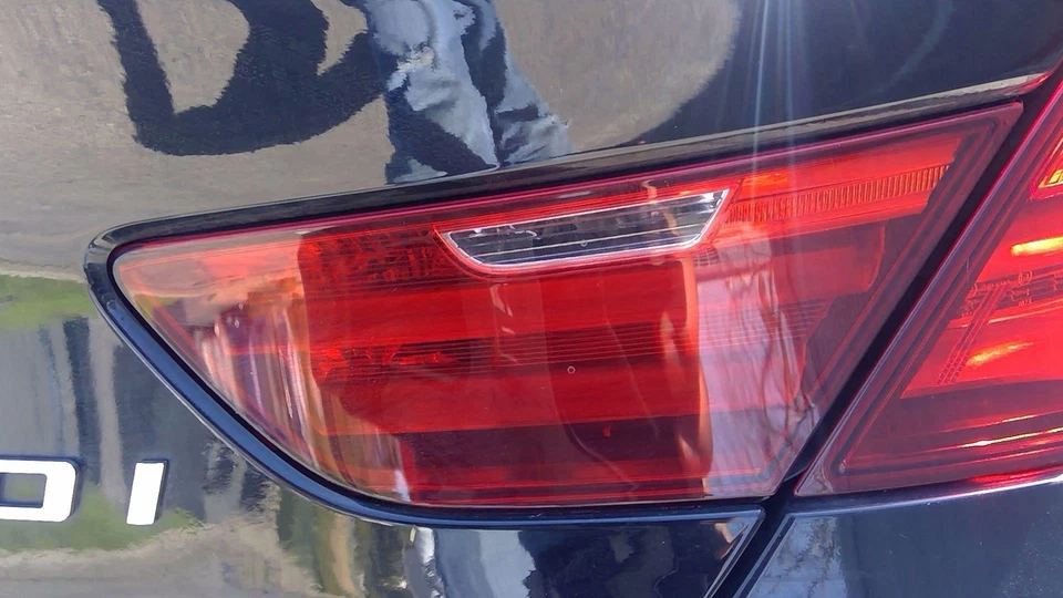 12 13 14 15 16 17 18 19 BMW 650I Right Passenger Side Tail Light - OEM - Image 1 of 1