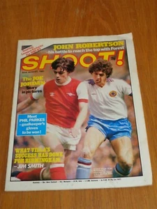 SHOOT 22ND AUGUST 1981 JOHN ROBERTSON FOOTBALL BRITISH WEEKLY _ - Picture 1 of 1