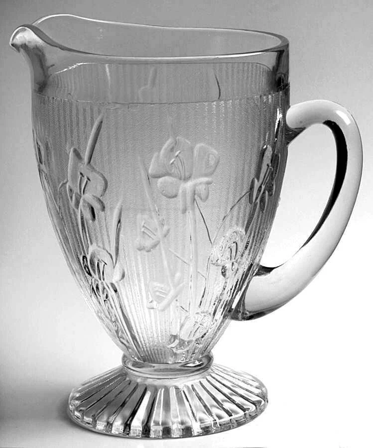 Jeannette Iris & Herringbone 透明 56 盎司水罐 {抑郁玻璃} — 第 1/1 张图片