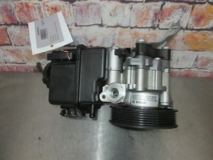 Mercedes-Benz OM651 Lenkhelfpumpe A0064666601 Bosch neuw. Laufleistung 150 km - Picture 1 of 4