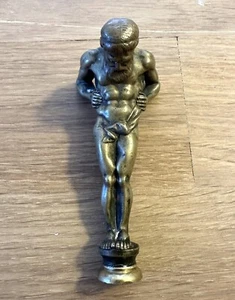 Antique bronze wax seal in depicting a Greek man/ atlete. - Picture 1 of 13