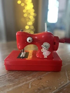 Vintage Holly Hobbie Toy Old Fashioned Sewing Machine 7” Red Plastic Untested. - Picture 1 of 13