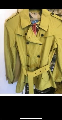 Gabardina Burberry talla 14 XL Foto 1 de 3