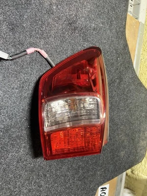 2011-2013 雷克萨斯 Is250 发球杆左侧尾灯尾灯 Oem RO8GC — 第 1/4 张图片