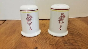Agitadores de sal y pimienta retro vintage a rayas doradas rojas 3 5/8" MCM - Imagen 1 de 5