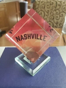 nashville memorabilia Paper Weight, Glass Cube, Spinnable - Picture 1 of 5
