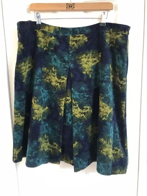 Laura Ashley Beautiful Knee Length Lined Velvet  Skirt Blues & Green Size 20 VGC - Image 1 of 4