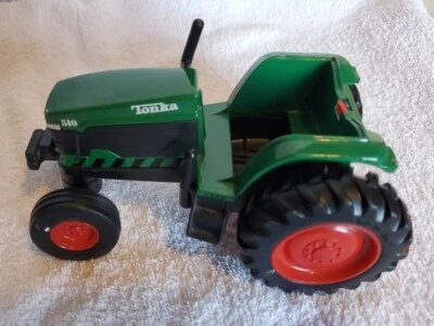 Tonka 510 Maisto tractor big tires diecast green 2001 Hasbro toy - Image 1 of 4