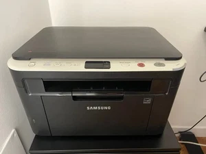 STAMPANTE SAMSUNG SCX 3200 USATA DA SISTEMARE MONOCROMATICA - Foto 1 di 4